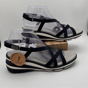 NWT Jambu Women’s Ginger Wedge Heel Sandal Size 8.5 Navy Blue